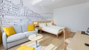 In-room safe, blackout curtains, free WiFi