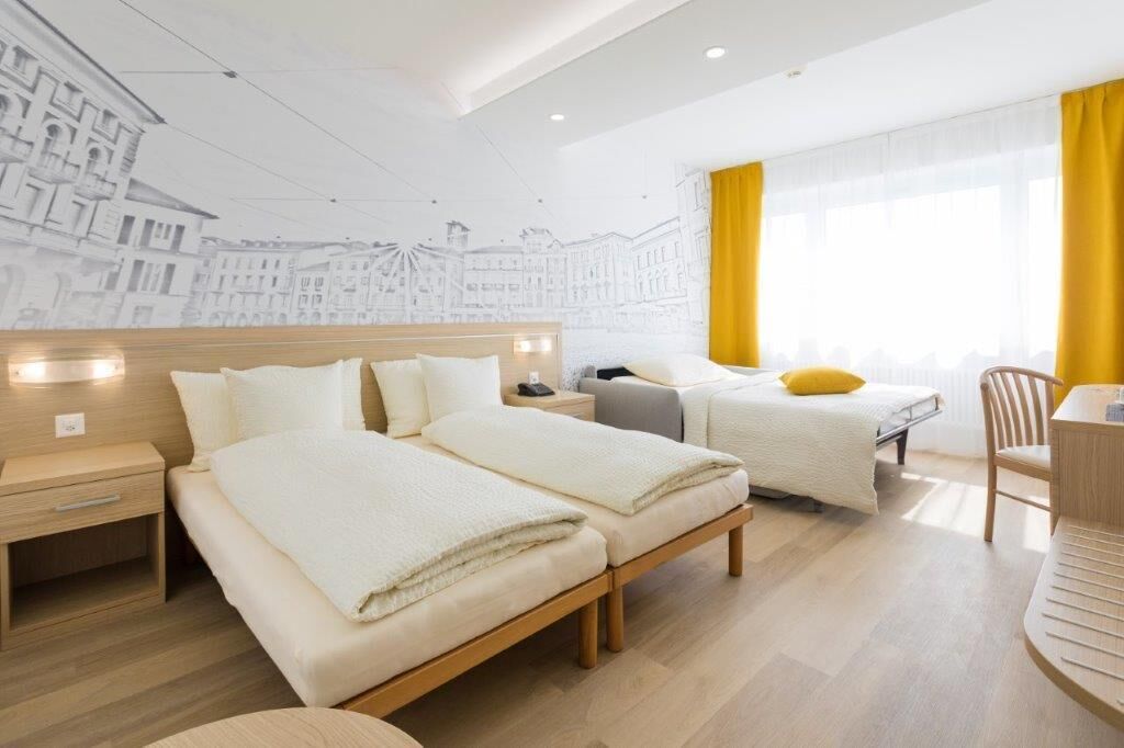 Deluxe Double Room, Balcony, Lake View | In-room safe, blackout drapes, free WiFi