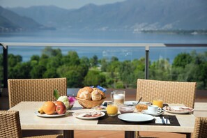 Ilmainen päivittäinen buffetaamiainen 