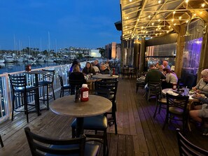 Outdoor dining - Punta Gorda Golf-Sunset & Pool Getaway (Punta Gorda)