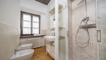 Dusche, Bidet