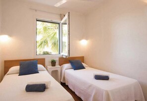5 bedrooms, iron/ironing board, WiFi, bed sheets - Villa Binipaco - Five Bedroom Villa, Sleeps 10 (Binibeca)