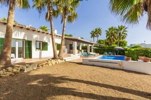 Pool - Villa Binipaco - Five Bedroom Villa, Sleeps 10 (Binibeca)