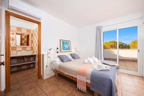 4 chambres, fer et planche à repasser, Wi-Fi