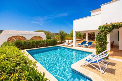 Villa Sa Calma - Four Bedroom Villa, Sleeps 8
