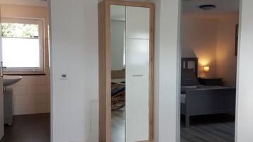 1 habitación, wifi y ropa de cama