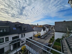 Property grounds - Apartment "Olsberg Blick Whg.A" with Mountain View, Garden & Wi-Fi (Olsberg)