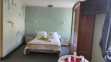 1 habitación, wifi y ropa de cama