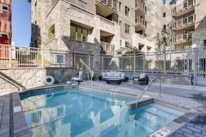 A heated pool - Luxury 3BR in Vail w/ Balcony, Pool Access & More! (Vail)