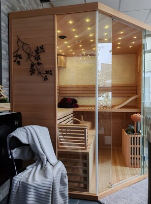 Sauna - Furnished T2 Apartment - Domaine Du Bouleau. Wi-Fi and Air Conditioning (La Vôge-les-Bains)