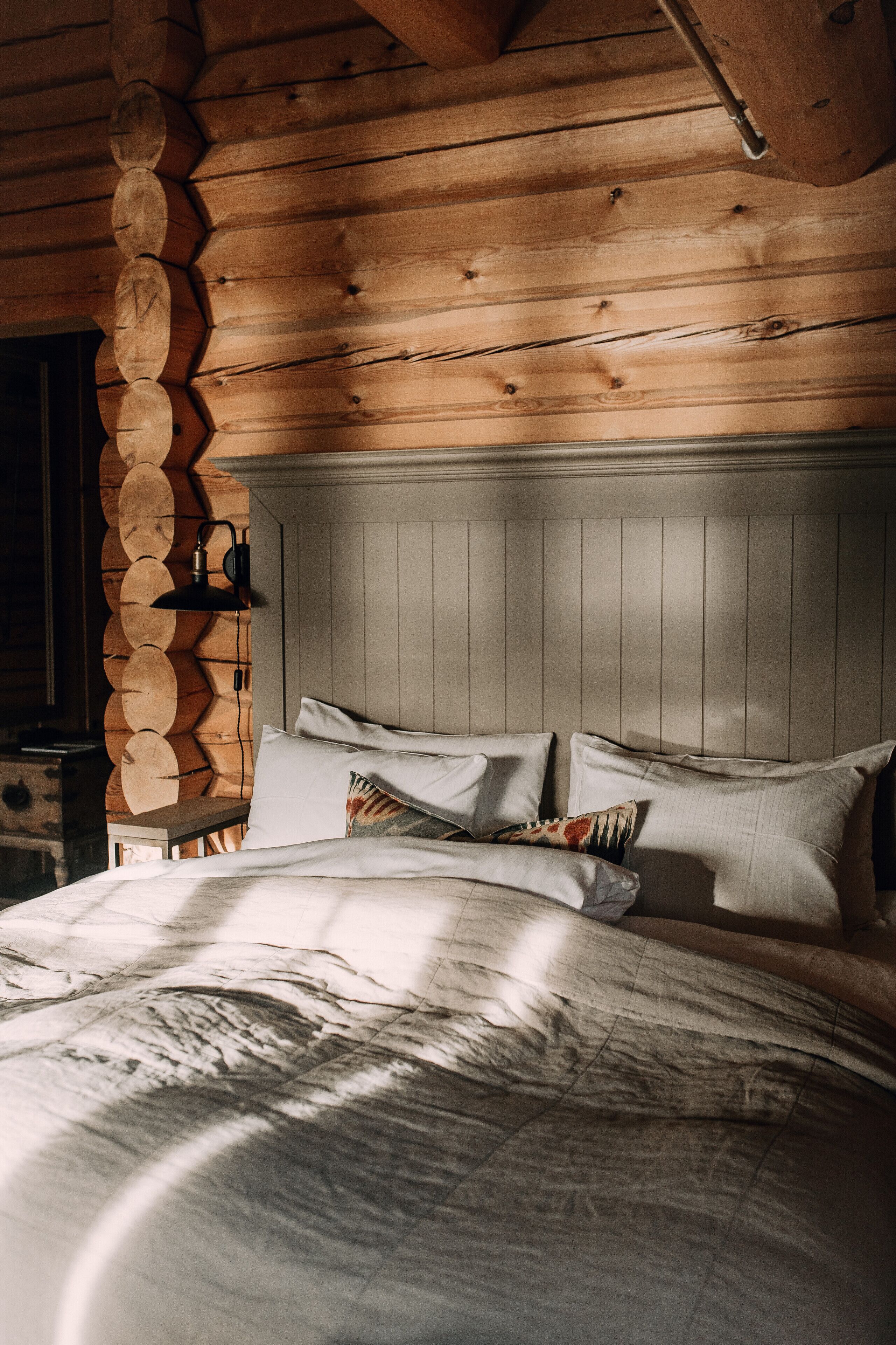 Kahden hengen superior-huone, parveke, merinäköala | Silitysrauta/-lauta, ilmainen Wi-Fi