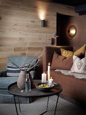 Sauna, hot tub, Swedish massages, 2 treatment rooms, massages - Storfjord Hotel (Ålesund)