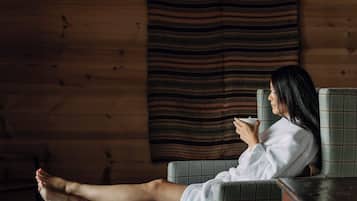 Deluxe Double Room, Hill View | Iron/ironing board, free WiFi