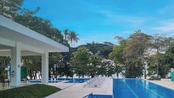 Apartemen, 2 kamar tidur, akses difabel, balkon | Kolam renang | Kolam renang outdoor