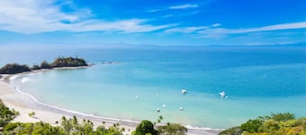 哥斯大黎加 Punta Esmeralda 壯觀兩臥室公寓  