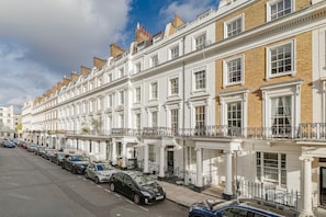 Exterior - Devonshire Terrace - 2 Bedroom Apartment (London)