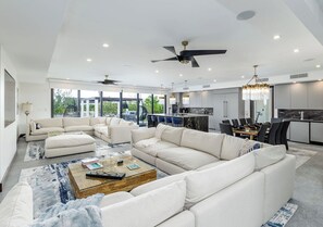 Interior - Spacious 7-bedroom villa in beautiful Leeward Settlement with AC (Leeward)
