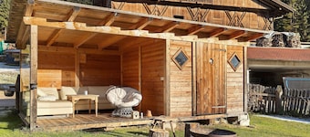 Apartment "Burgerhof Dolomiten" with Mountain View, Large Private Terrace and Wi-Fi