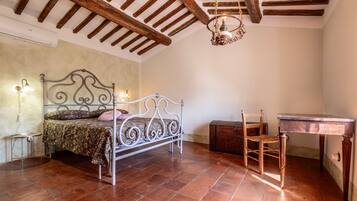 5 Schlafzimmer, WLAN, Bettwäsche