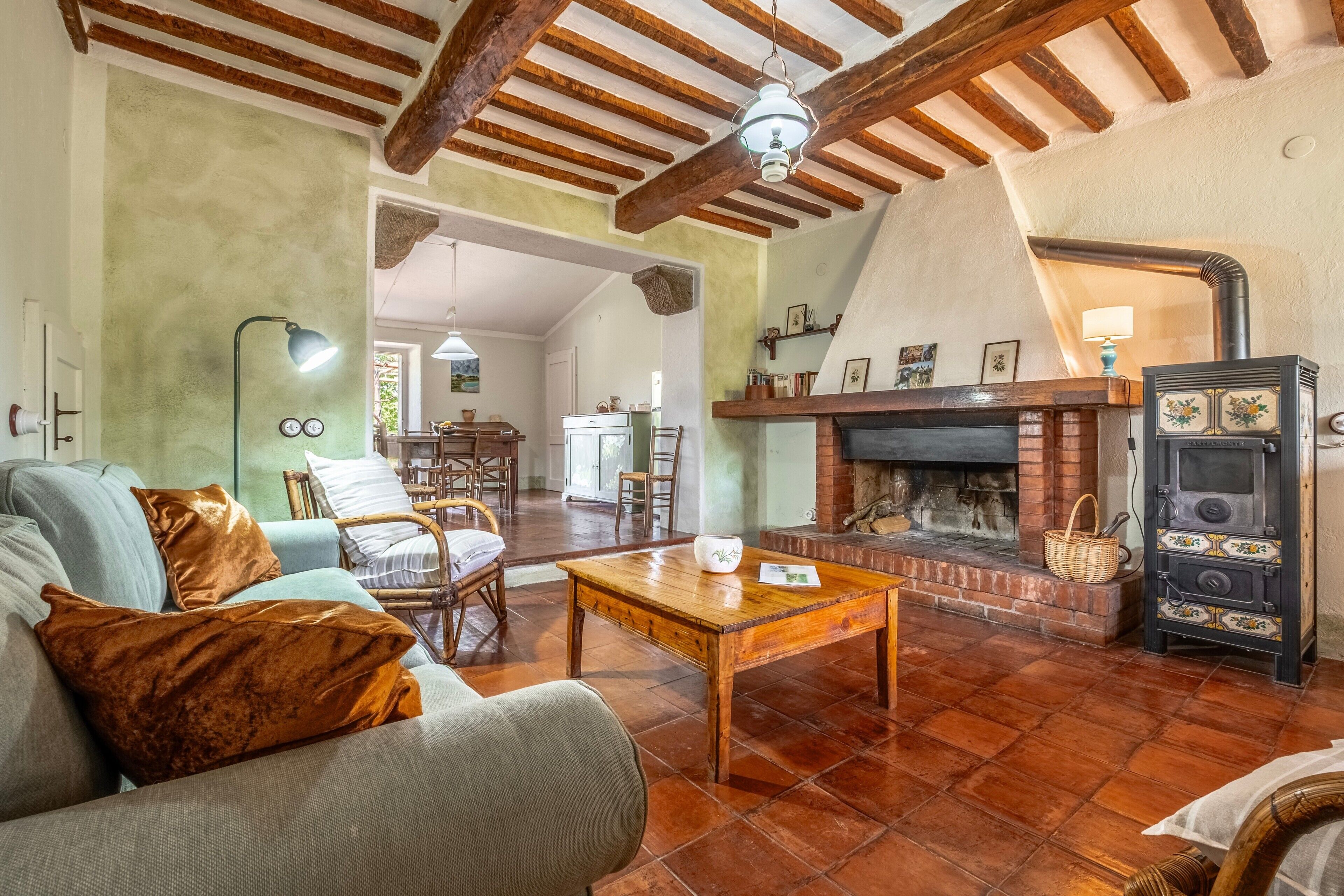 Fireplace, stereo