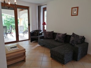 Living area - Badacsony, Balaton, hegy, bor. Beach 500 m. (Badacsonytomaj-Badacsony)