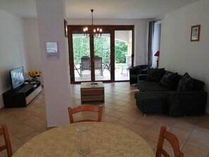 Living area - Badacsony, Balaton, hegy, bor. Beach 500 m. (Badacsonytomaj-Badacsony)