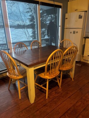 Dining - Cozy, Clean Lakefront Cabin on Emma Lake (Christopher Lake)