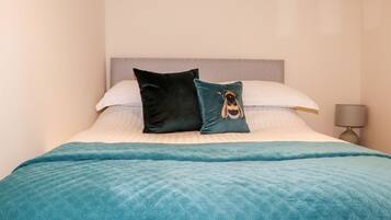 1 bedroom, individually decorated, individually furnished, free WiFi