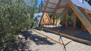 Superior Cabin, Garden View | Terrace/patio