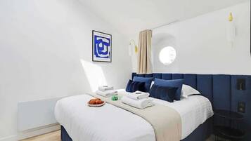 Fer et planche Ă repasser, Wi-Fi, draps fournis