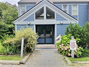 Exterior detail - BlueBird Escape- Pool, Near Bike Park and Golf! (Killington)