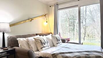 Työpöytä, Wi-Fi, vuodevaatteet