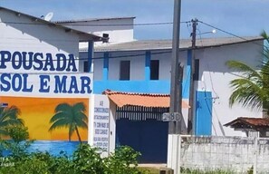 Fachada da propriedade