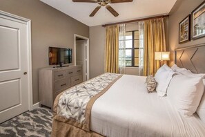 3 bedrooms, in-room safe, iron/ironing board, free WiFi - Rare, Spacious 3 Bedroom 2 Bathroom on Marco Island, FL (Marco Island)