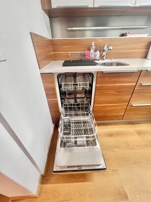 Private kitchen - 2BR 4mins walk Thalwil Station Parking Historical (Thalwil)