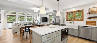 Steps to Sunrise Lift, Updated 3BR Townhome