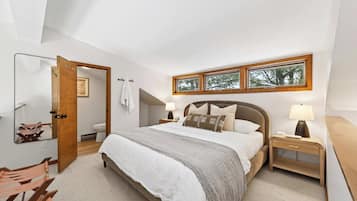 3 bedrooms, desk, iron/ironing board, WiFi