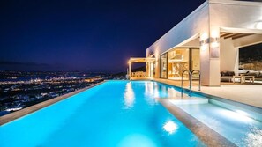 Outdoor pool - Villa Con Vista (Tsikalaria)