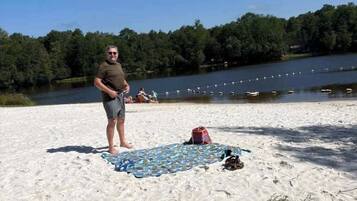 Beach nearby, beach towels