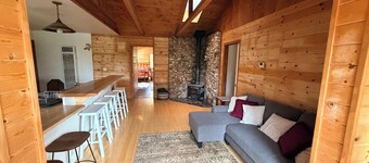 Cascadel Summit House less than an hour to Yosemite National Park