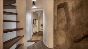 Loft, Patio | Iron/ironing board, free WiFi, bed sheets