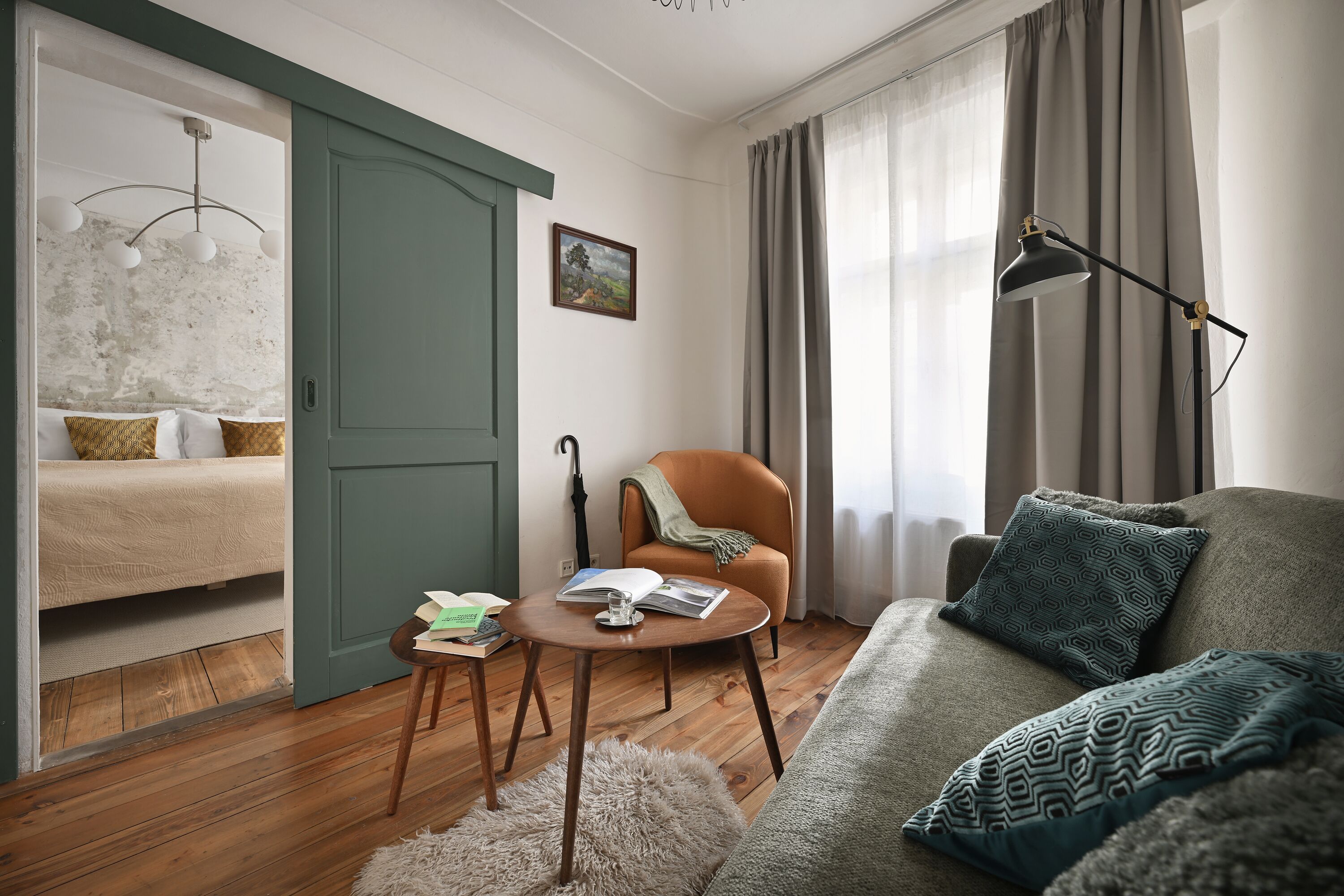 デラックス ダブルルーム | アイロン / アイロン台、WiFi (無料)、ベッドシーツ