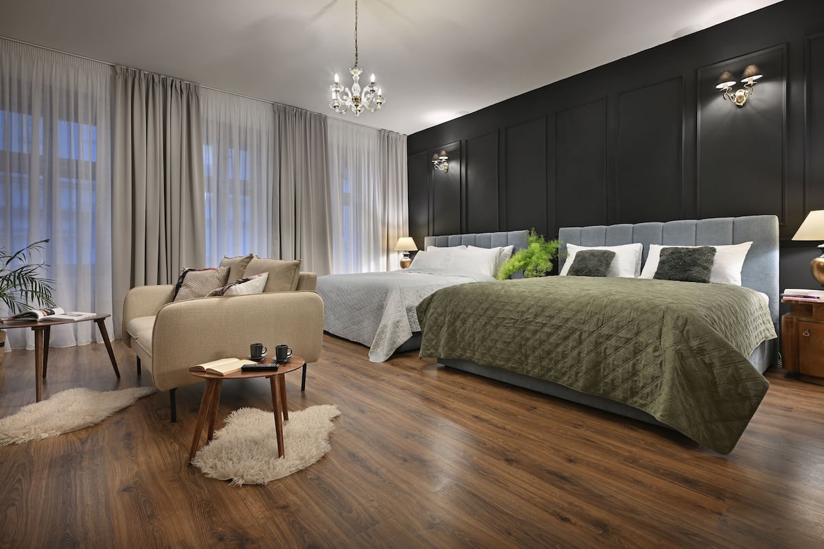 Deluxe Quadruple Room | Iron/ironing board, free WiFi, bed sheets