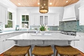 Fridge, microwave, oven, stovetop - NEW Gulf Views, 40 yards to the Gulf, 2 Minutes to Seaside, with LSV and Bikes (Santa Rosa Beach)