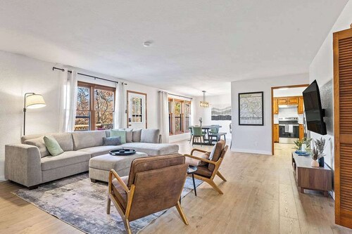 Tunnel Vision Trail House Bike In Bike Out