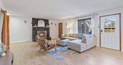 Tunnel Vision Trail House Bike In Bike Out