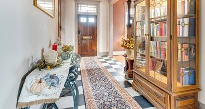 Golf, Hike & Explore: Cozy Virden Library Home!