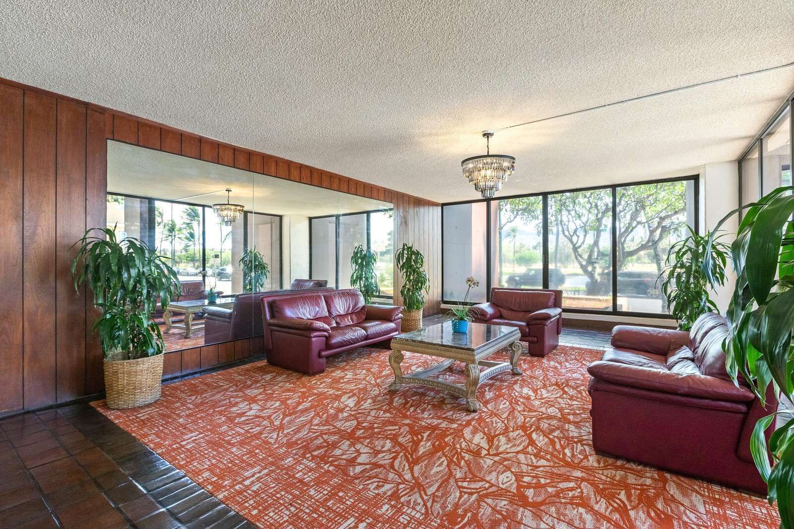 10th Fl Monte Vista | Parking | Ac | Ala Wai View - Honolulu