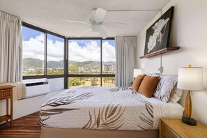 2 bedrooms, iron/ironing board, free WiFi, bed sheets - 10th Fl Monte Vista | Parking | AC | Ala Wai View (Honolulu)