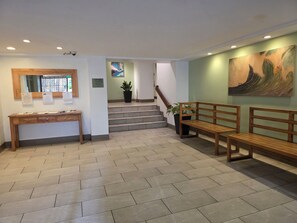 Interior - 19th Fl 1 BDRM | Parking | AC | City View (Honolulu)